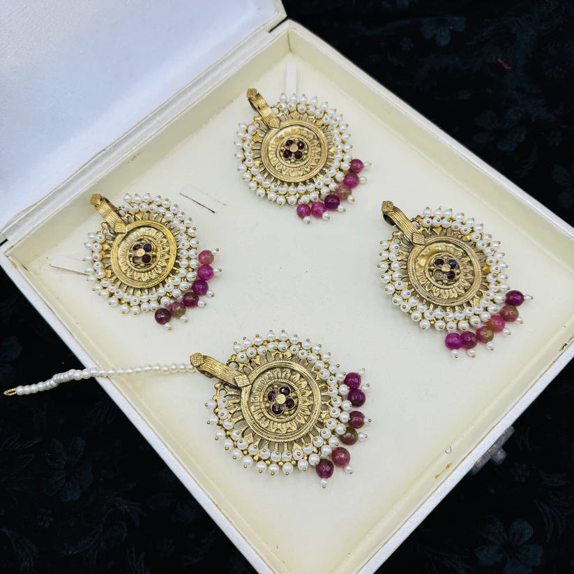 Gajra Earing With Ring And Tika
