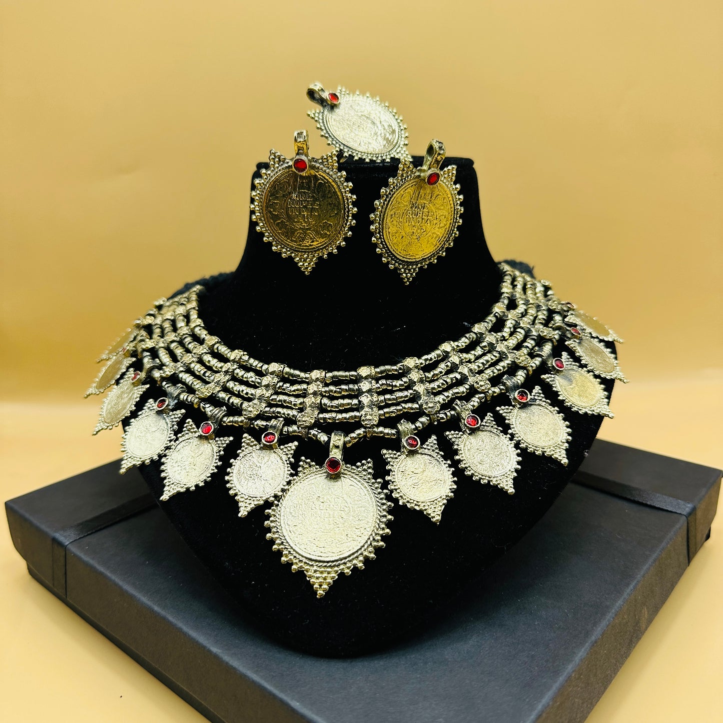 COIN NECKLACE SET
