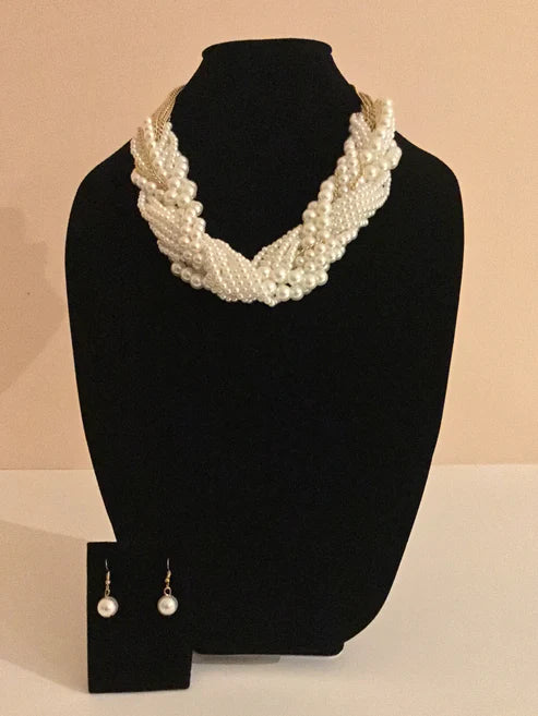pearl necklace