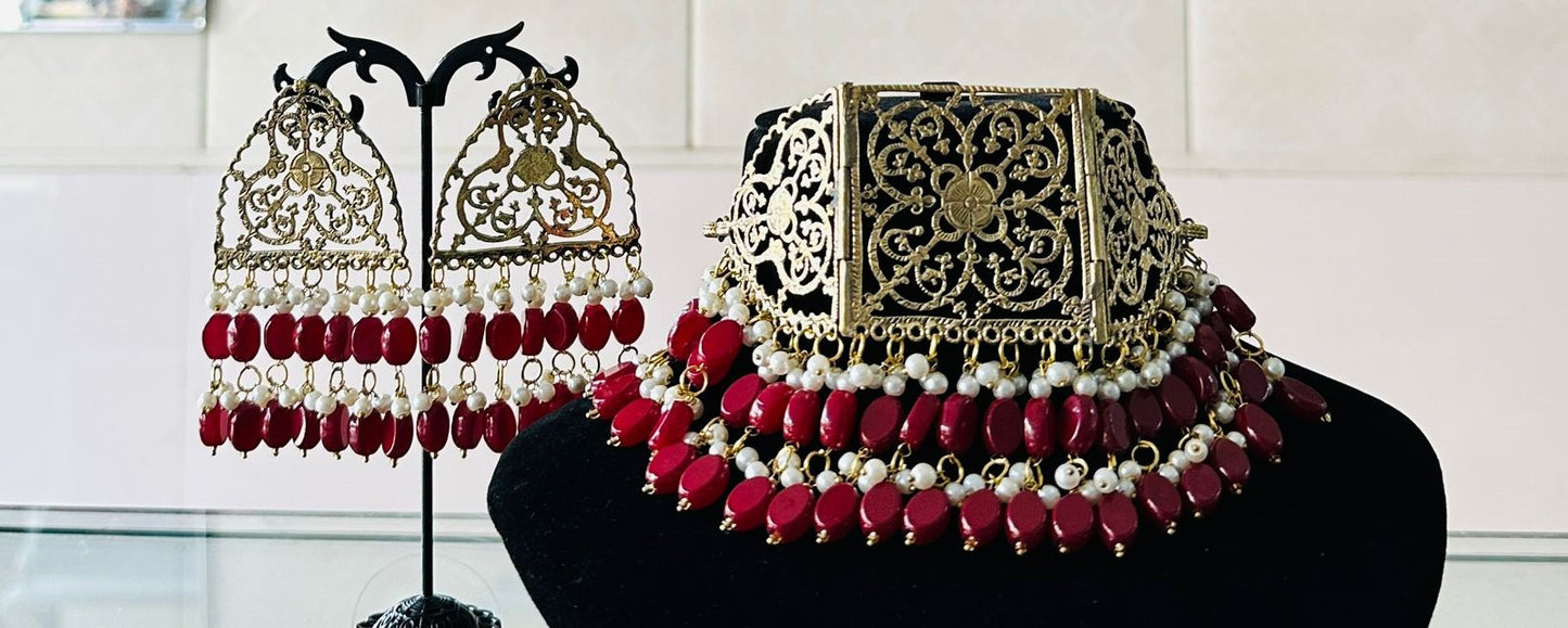Zeba Choker