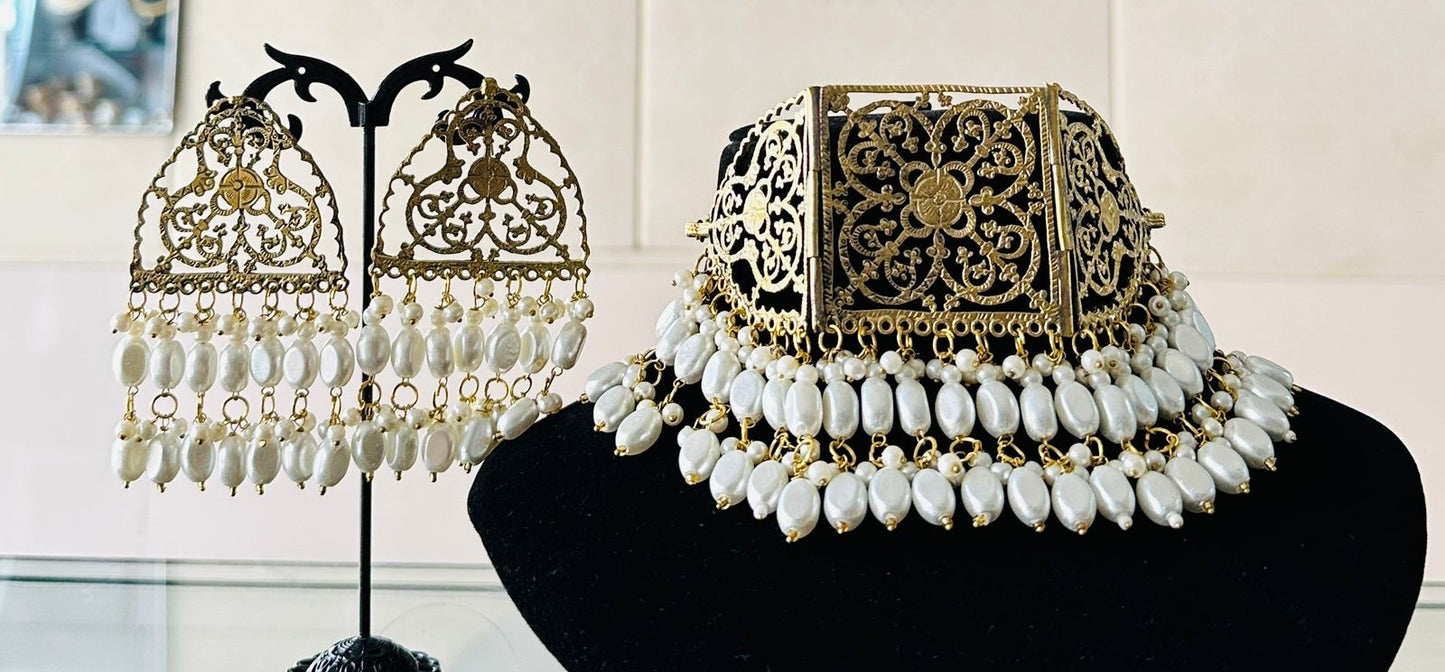 Zeba Choker