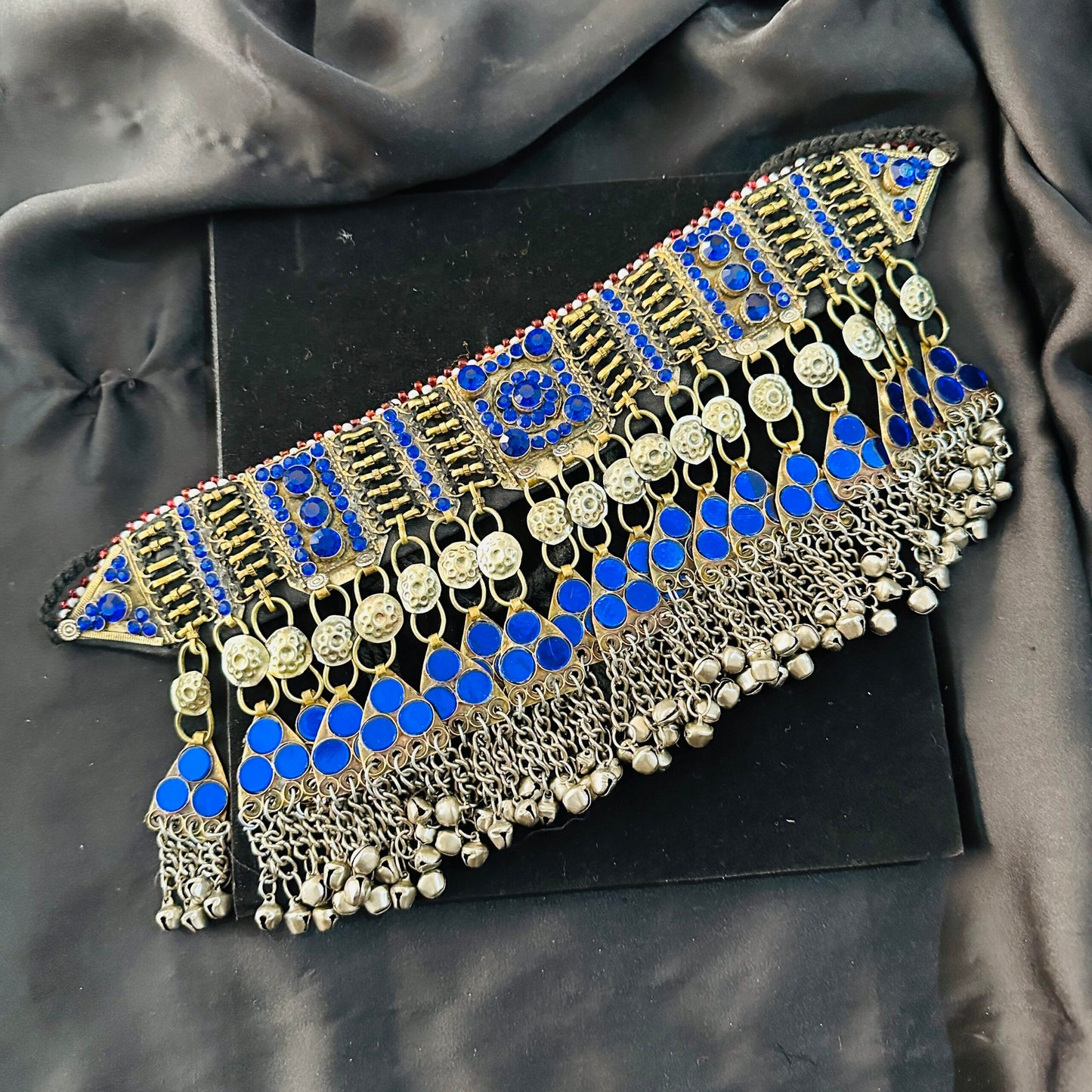 AFGHANI CHOKER