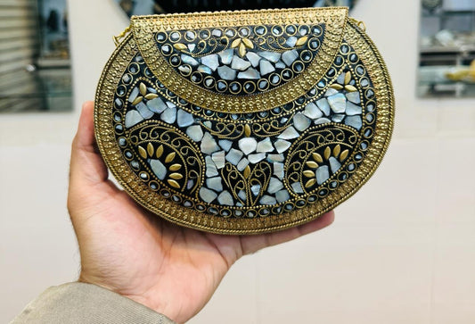 Afghani Clutch