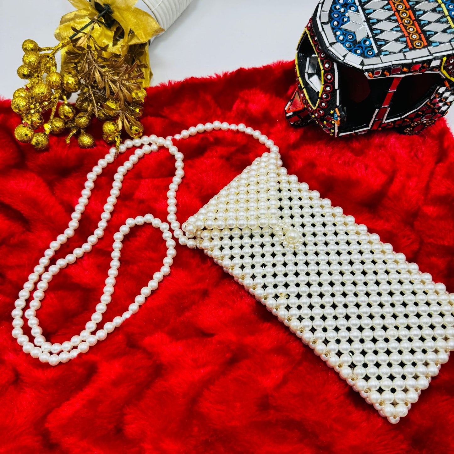 Real Pearl Mobile Pouch