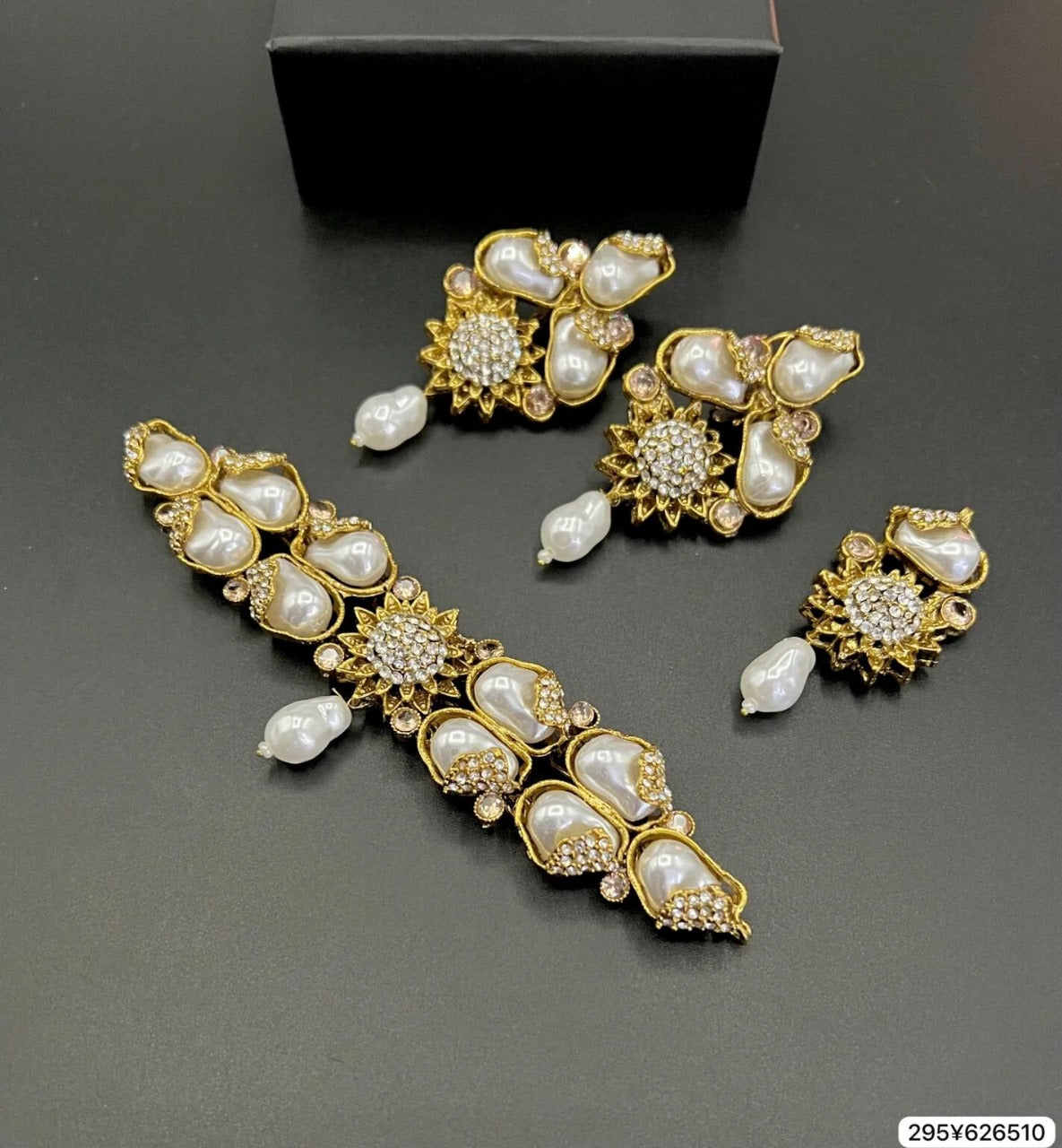 Floral Choker Set